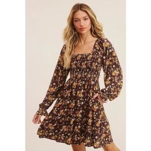 Listicle - Women's - Floral Dress - Size M - NWT